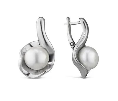 Coco Pearl Earrings